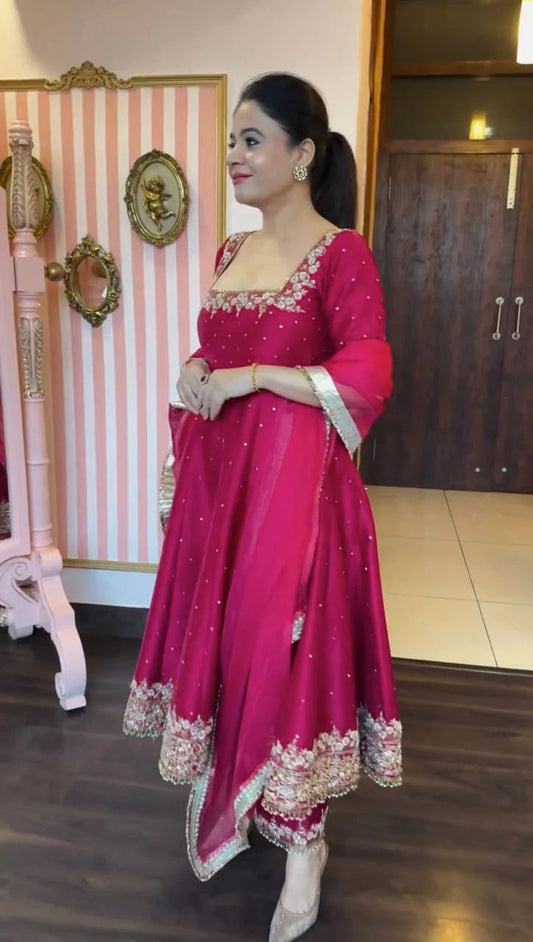 Taniya Embroidered Pink Heavy Vichitra Royal Elegant Suit Set
