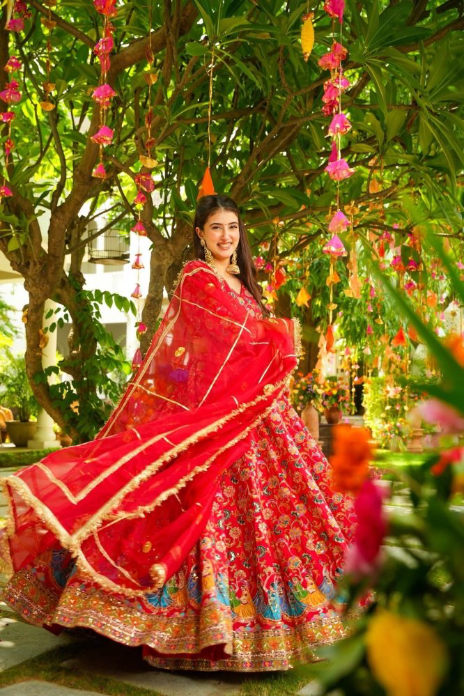 PRANAVYAHEAVY LEHENGA SET