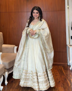 SAMAYRA OFF WHITE ANARKALI SUIT SET