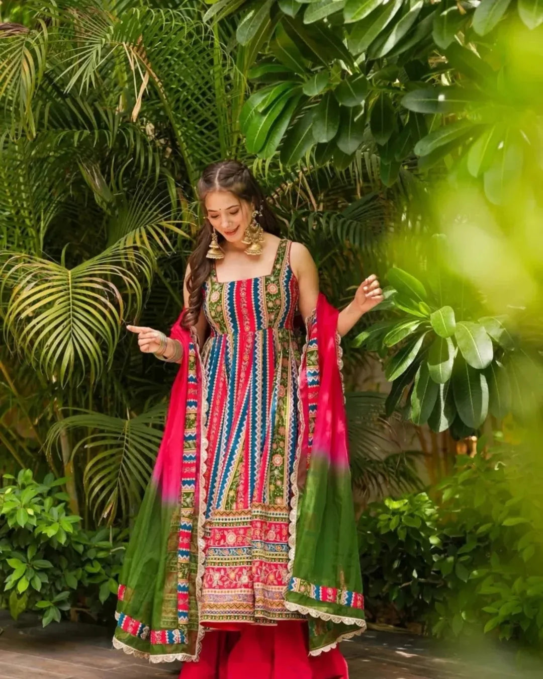 NOORANI HEAVY SUIT SET