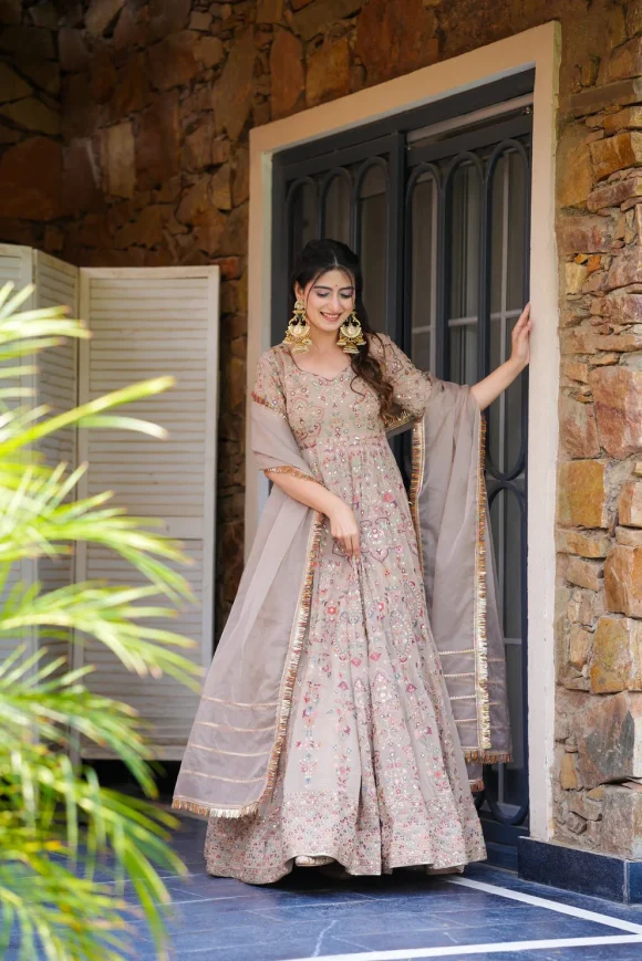 NEERJA HEAVY BEIGE MAXI SET