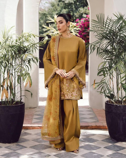 Amaira Signature Classic Ensemble