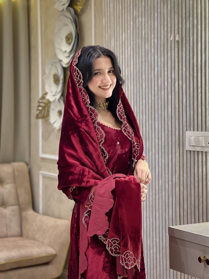 Crimson Elite Velvet Ensemble