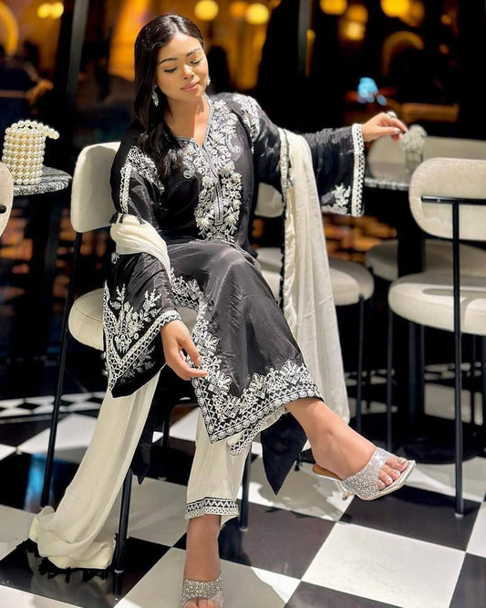 Noor Elegance Embroidered Chinon Silk Kurti Set