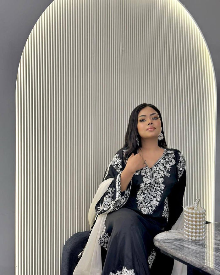 Noor Elegance Embroidered Chinon Silk Kurti Set