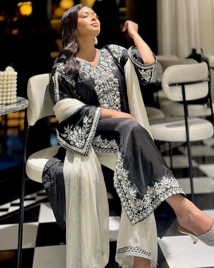 Noor Elegance Embroidered Chinon Silk Kurti Set