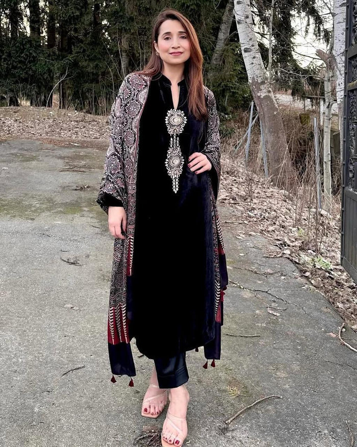 Noor Ajrakh Velvet Winter Pant Set